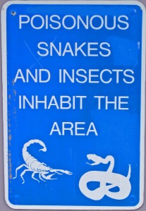 Snake_warning_sign
